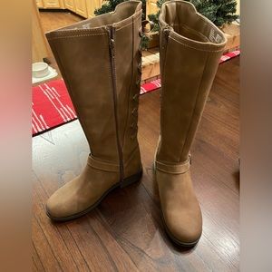 Kids size 5 knee high boots
